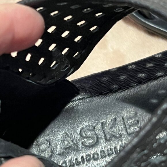 Baske California Meadow woman's size EU 38.5 US 8 black back zipper - Picture 6 of 11